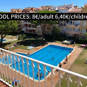 Apartamento Para 4 Personas A 200 M De La Playa. , Ampuriabrava España
